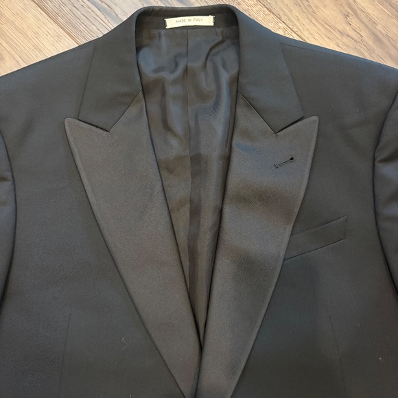*MENS* Giorio Armani Tuxedo - Picture 8 of 15